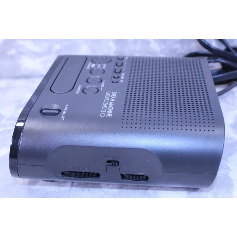 Sony ICF-C218 Dream Machine AM/FM Clock Radio Auto Time Set Daylight Saving